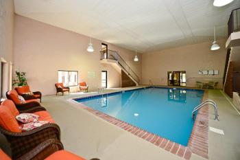 Manchester Heritage Inn & Suites Image 18