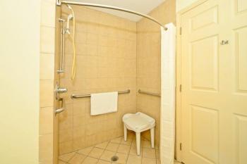 Manchester Heritage Inn & Suites